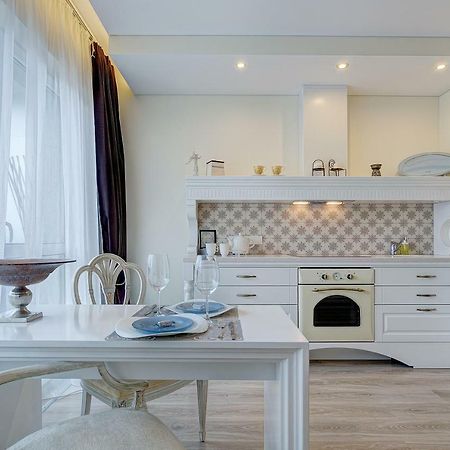 Bright Apartment Near Akropolis ヴィリニュス エクステリア 写真